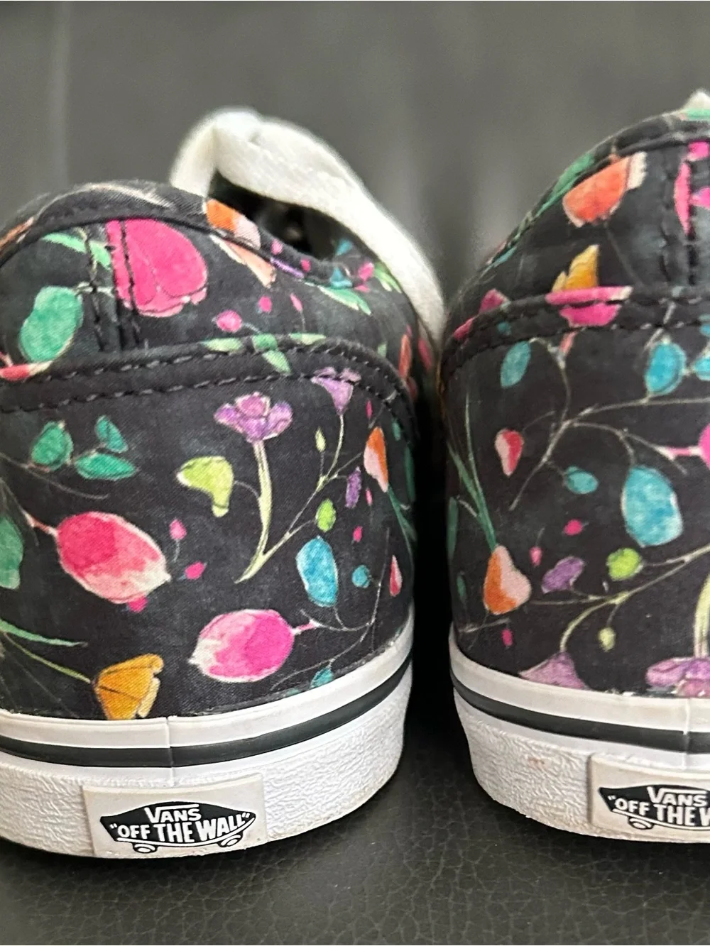 NEW Vans Women’s Black Floral Sneakers with Pink, Green & Yellow Accents Sz 8